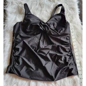 Catalina Plus Women's Size 2X  tankini Swim Top all black built‎ in bra ruched
